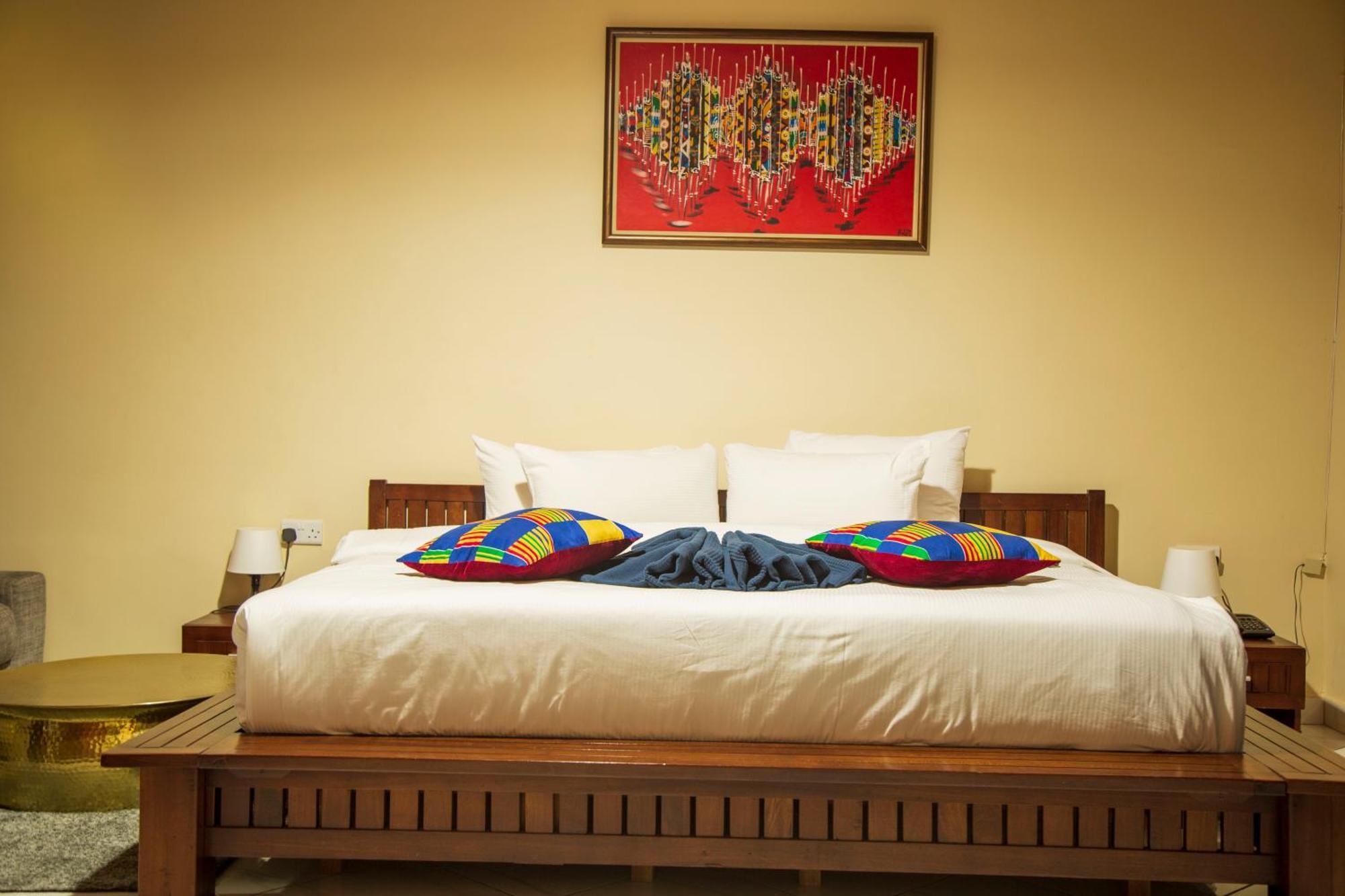 The Haven Boutique Hotel Кумаси Экстерьер фото